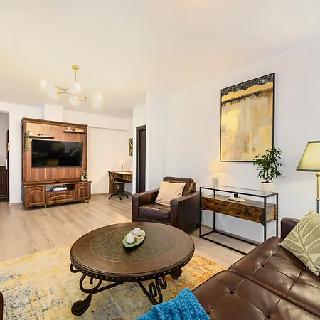 Apartament Elegant 2br Retreat In The Heart Of *