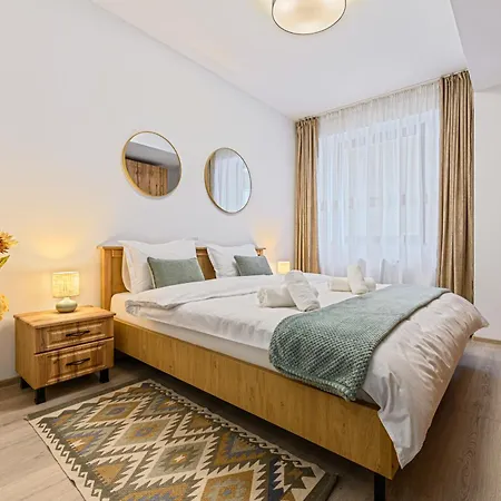Elegant 2br Retreat In The Heart Of Brașov