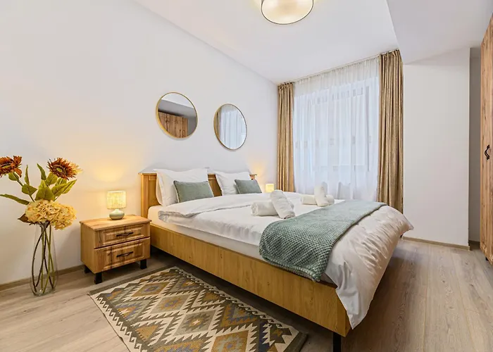 Elegant 2br Retreat In The Heart Of Braşov