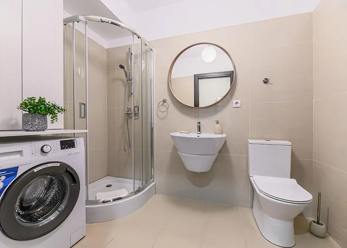 Elegant 2br Retreat In The Heart Of * Brașov